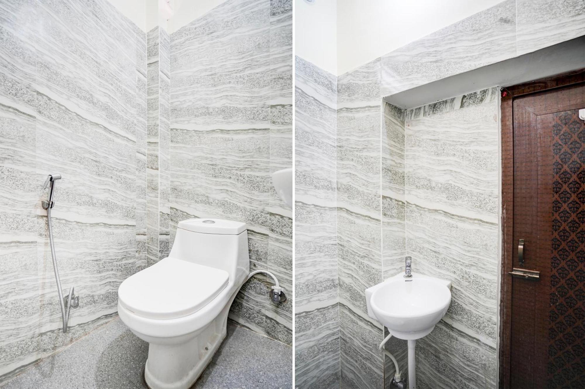 Hotel Vibe Blu- Varanasi Ngoại thất bức ảnh
